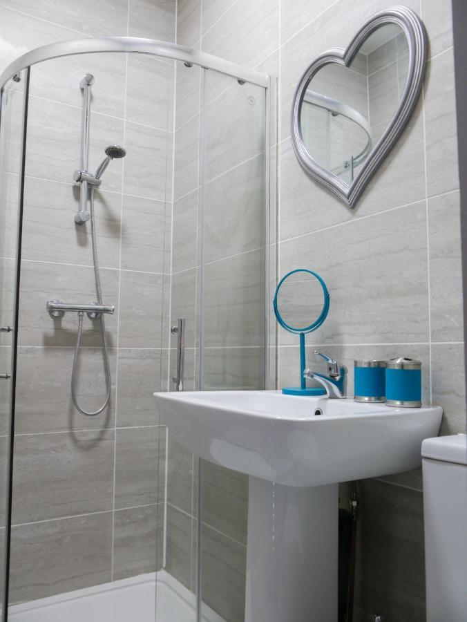 Luxury Apartments Liverpool City Center Екстериор снимка